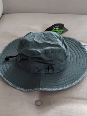 Farmers Defence Wide Brim Sun Hat - NWT!